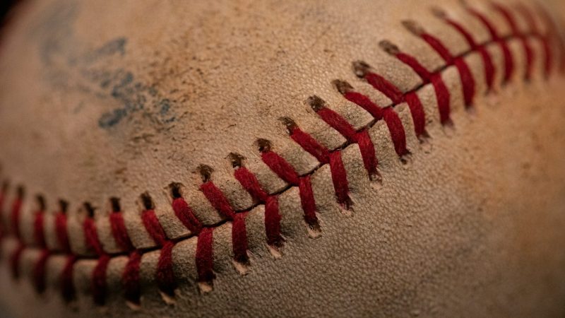 KBO 스토브리그와 시즌 초반 희비 교차: 장현식의 LG행과 노시환의 2군행